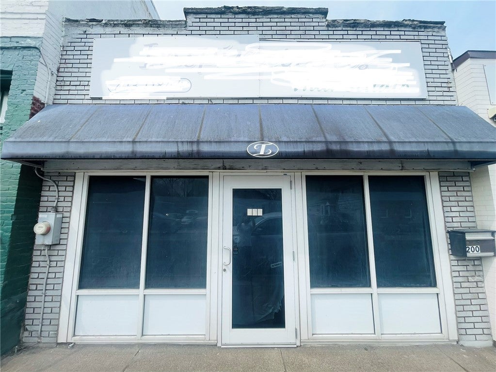 200 Oliver Street — photo