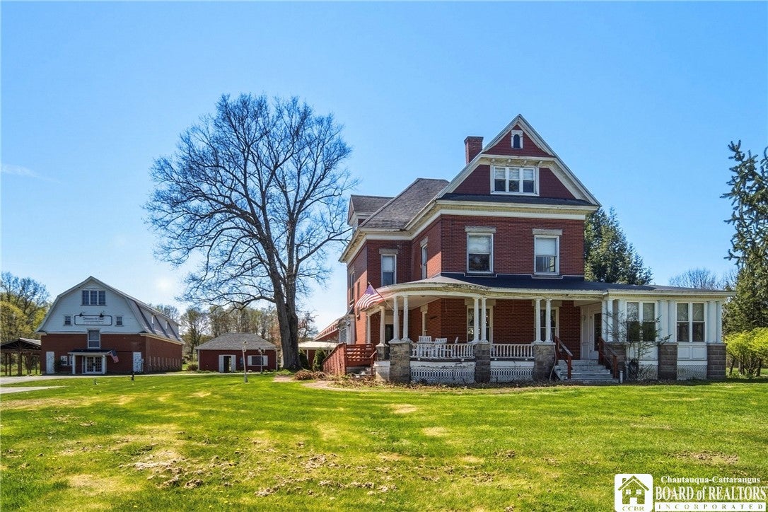 5031 W Lake Road — photo