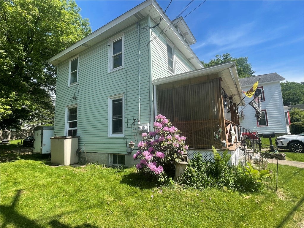 11 W Main Street — photo
