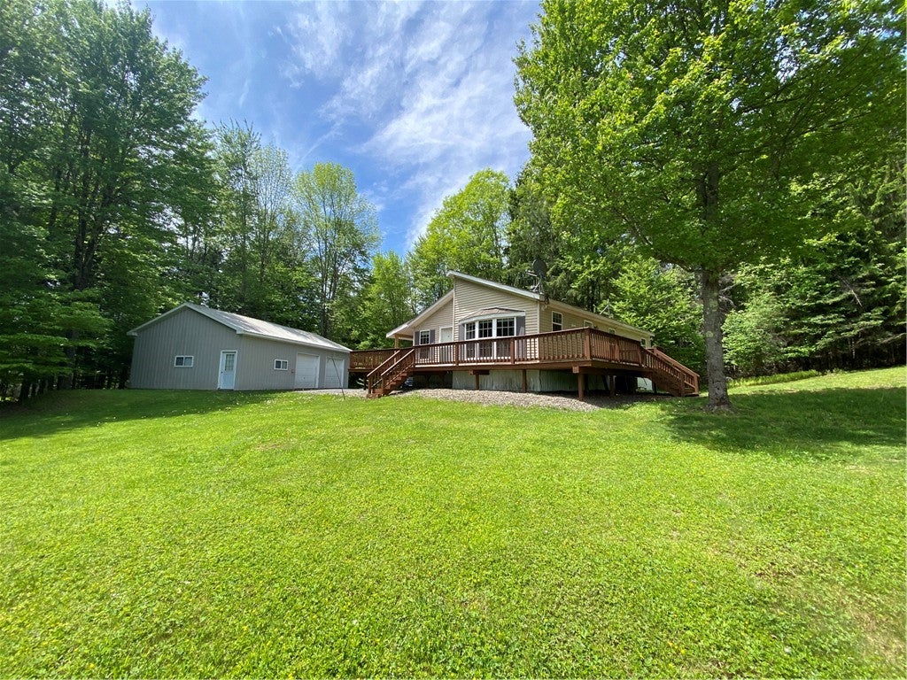 108 Toy Farm Road — photo