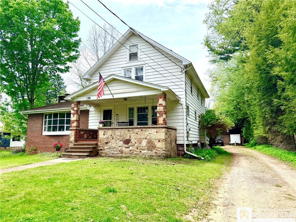 138 S Main Street — photo