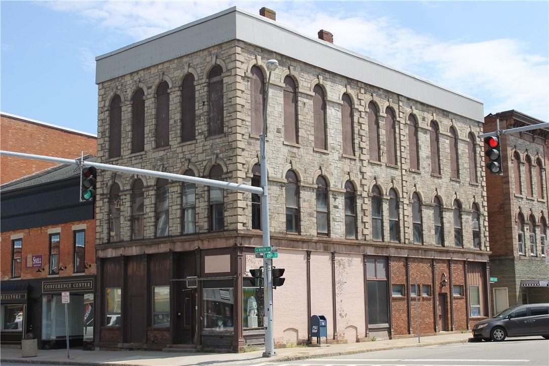101 N Main Street — photo