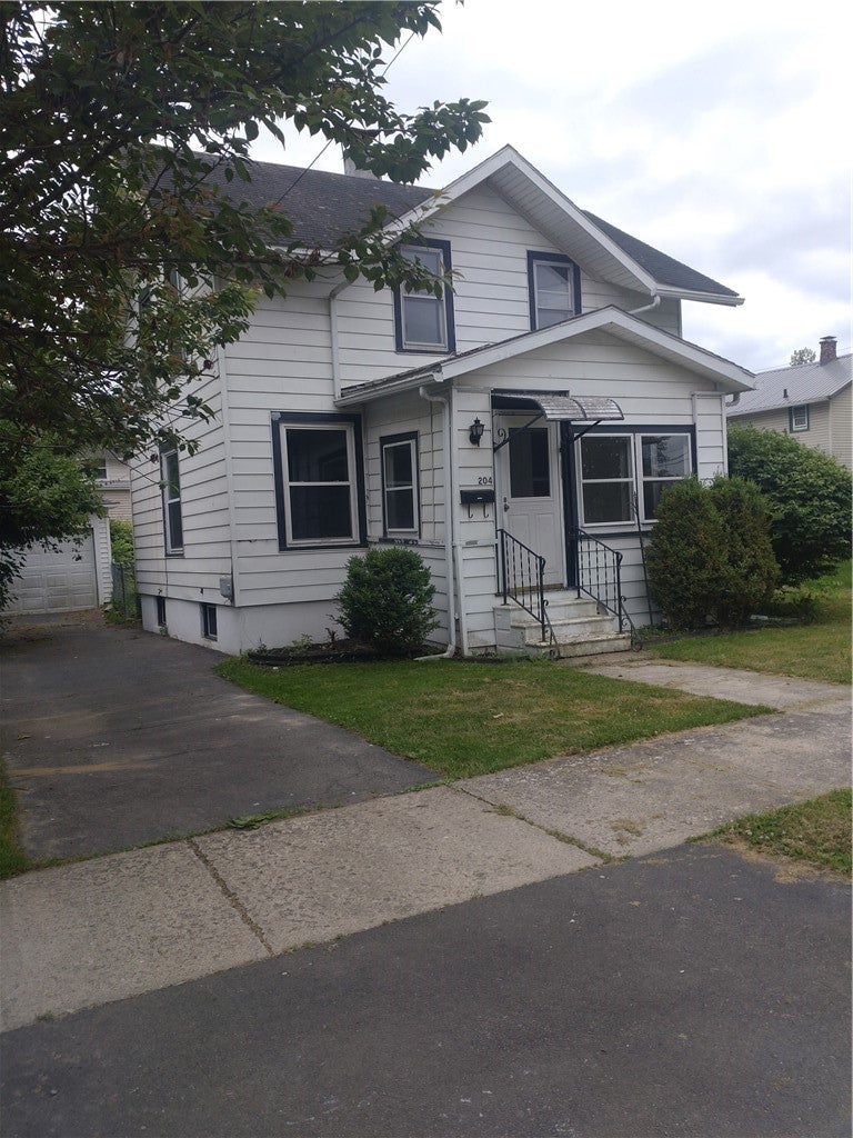 204 Shepler Street — photo