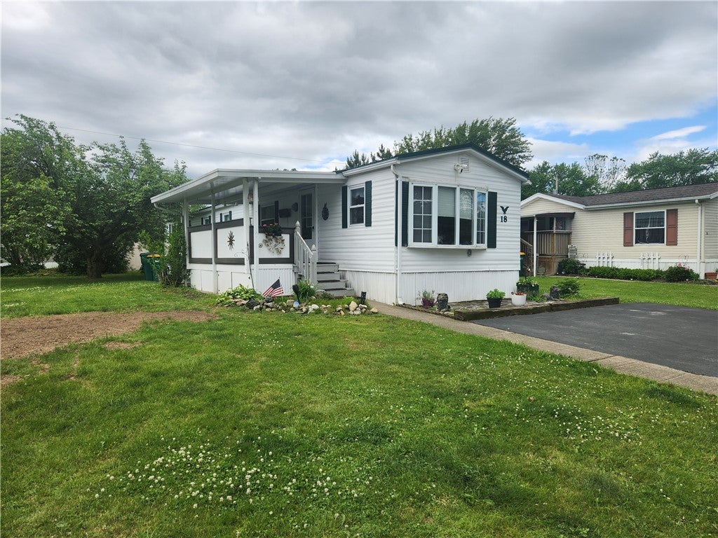 18 Meadowlark Drive — photo