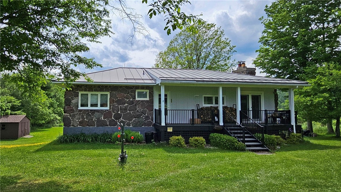 435 Squire Hill Rd — photo