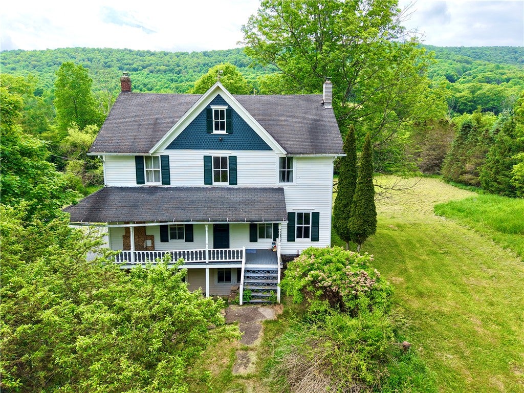 2149 Weaver Hollow Road — photo