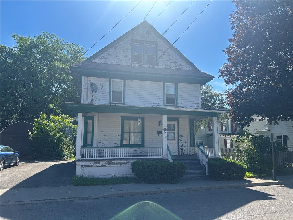 21 Maple Street — photo