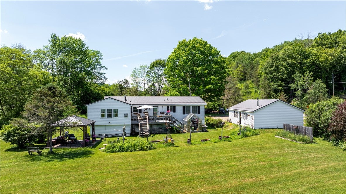 669 County Road 44 — photo