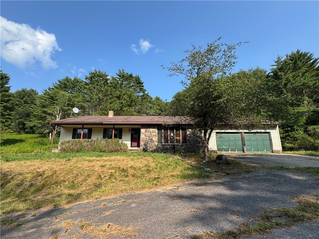 212 Lower Green Street — photo