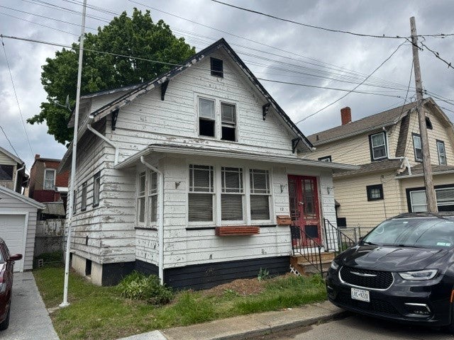 12 Elmwood Place — photo