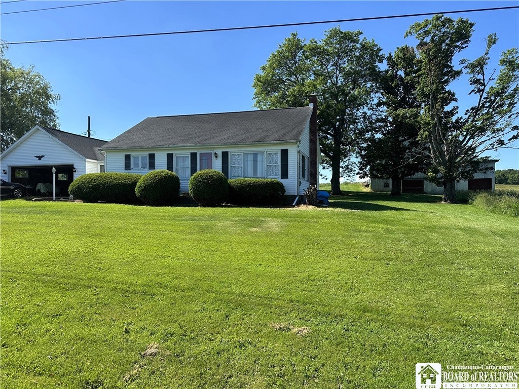 10149 NE Sherman Road — photo