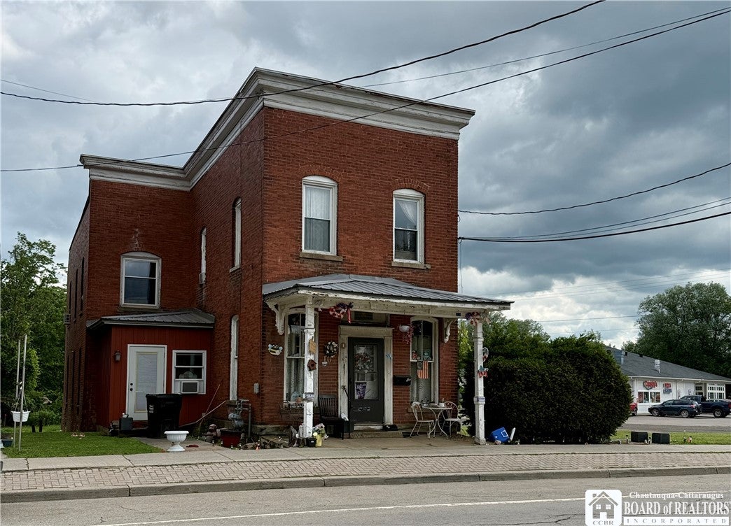 10 Jamestown Street — photo