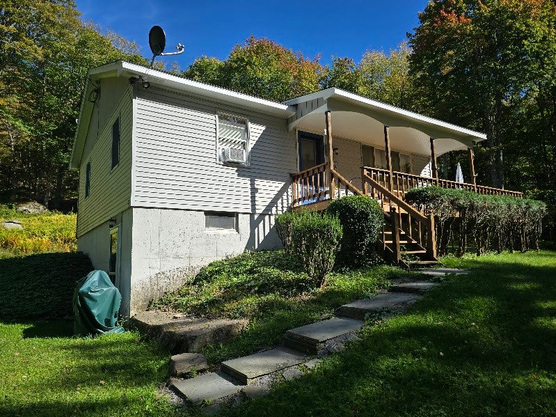 3074 State Road — photo