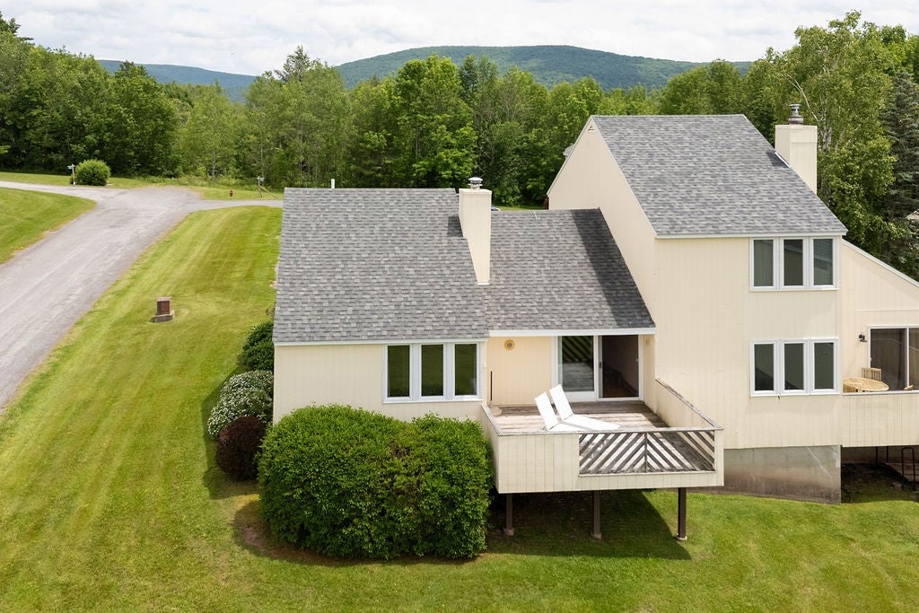 220 Woodland Drive 2-1 — photo
