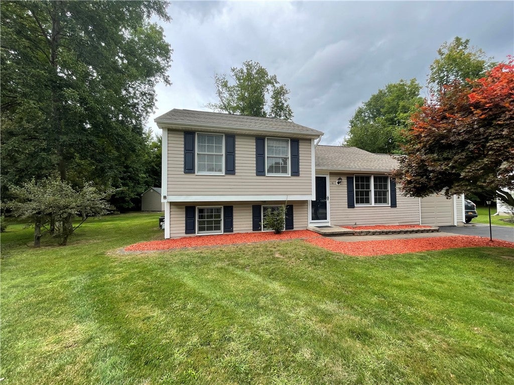 16 Doud Circle — photo