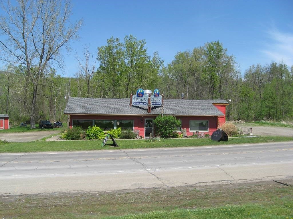 8465 State Route 54 — photo