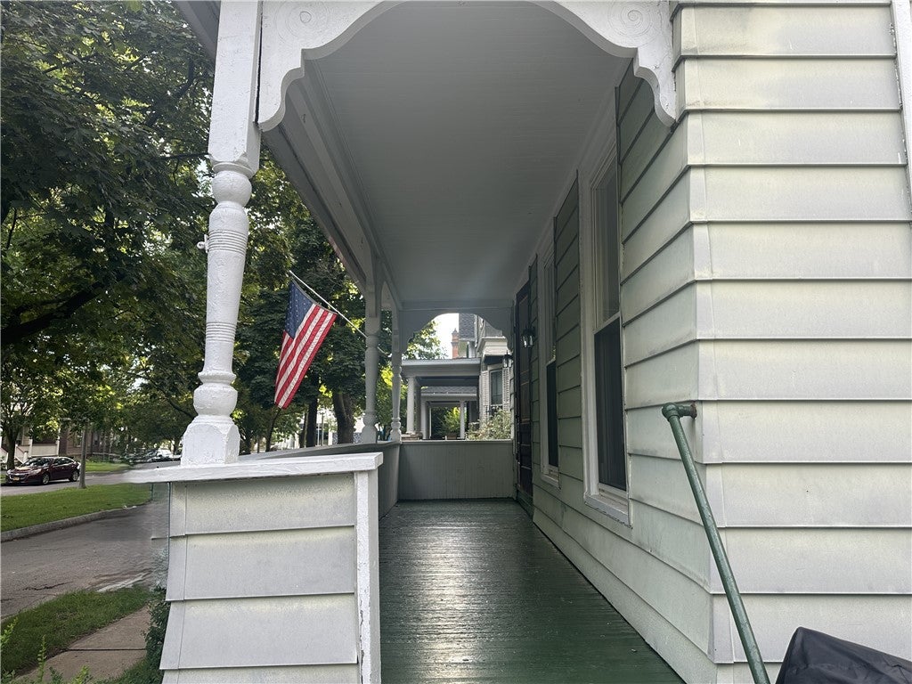 28 Rundel Park, Rochester, NY 14607 — photo 2