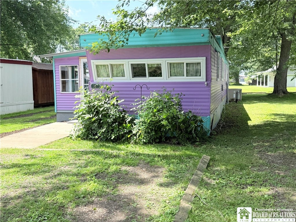 16 Shore Acres Drive — photo
