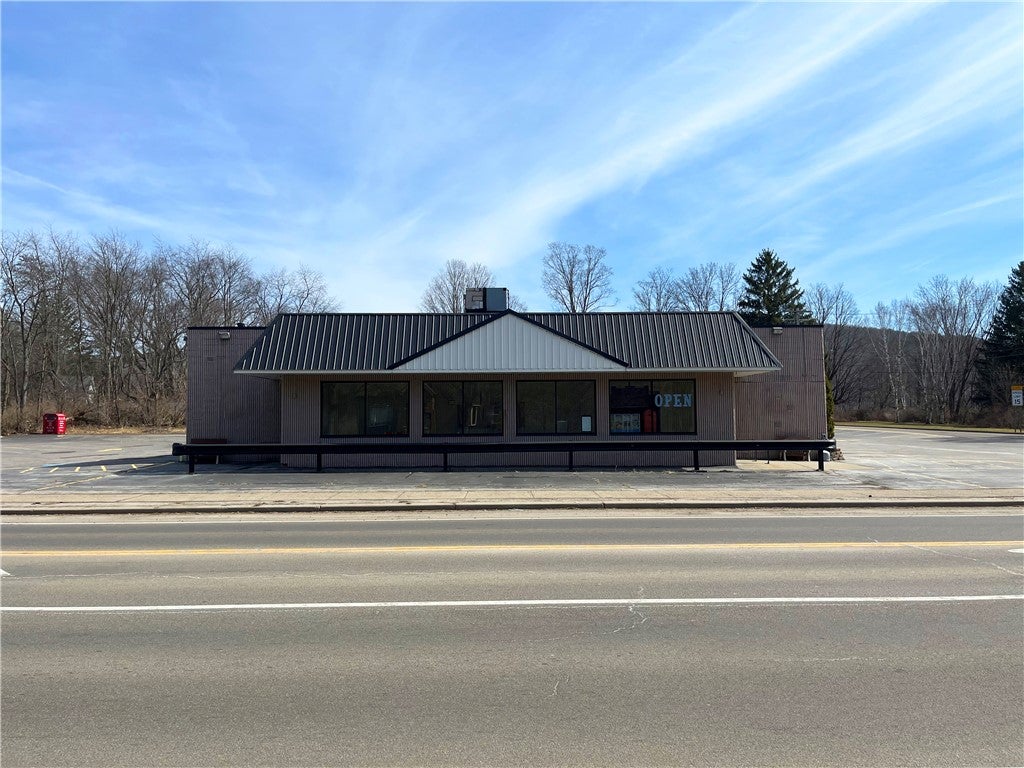 81 S Main Street — photo