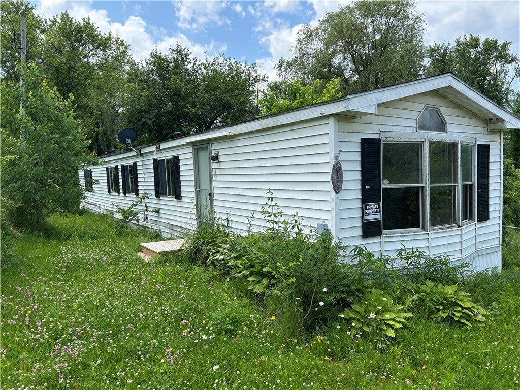 115 Iona Lane — photo