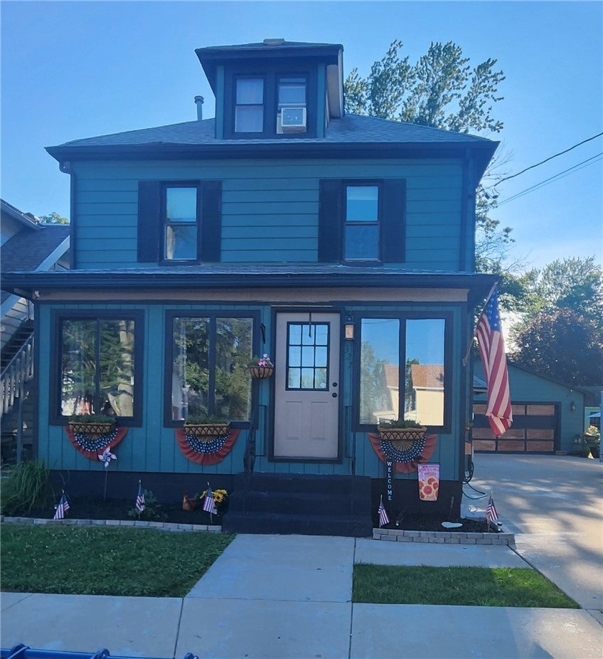 327 N Transit Street — photo