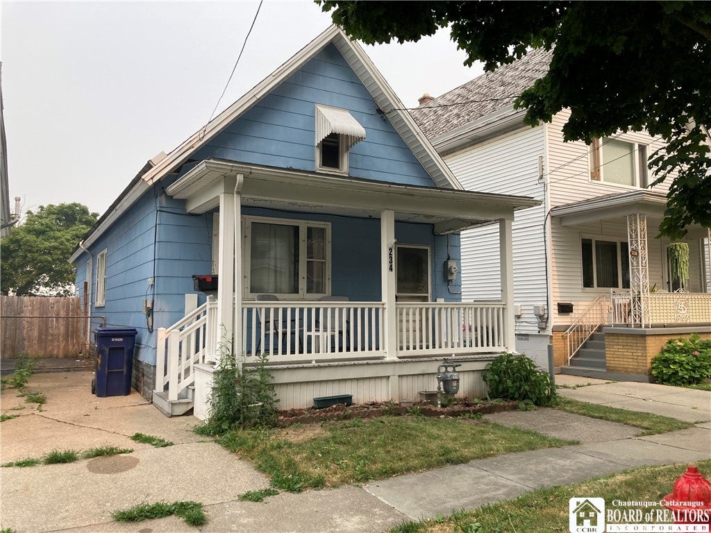 234 Benzinger Street — photo
