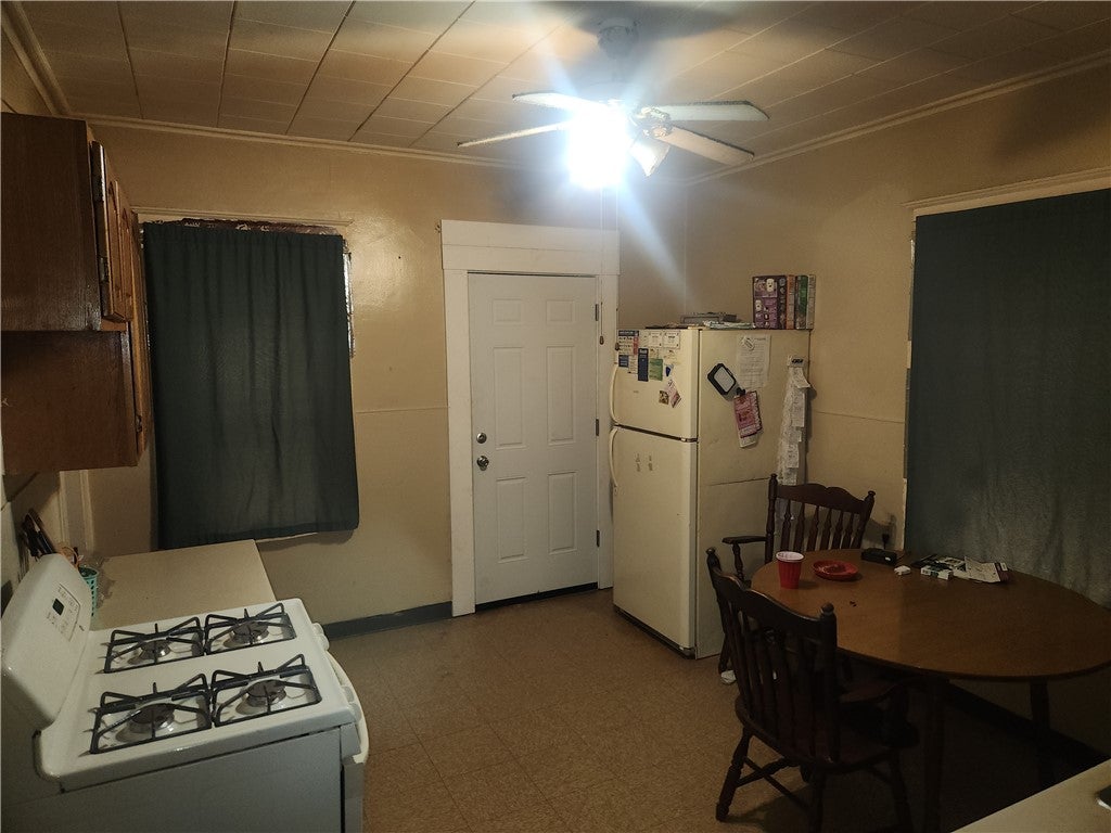 24 Rialto Street, Rochester, NY 14621 — photo 2