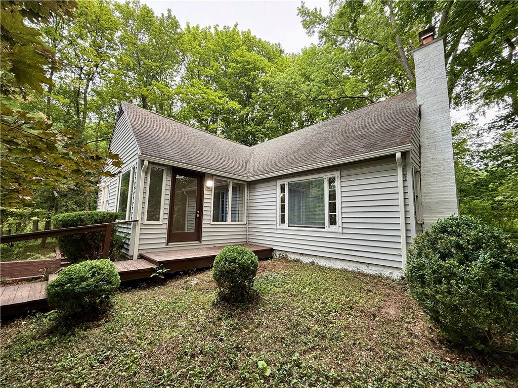 325 Highland Road — photo