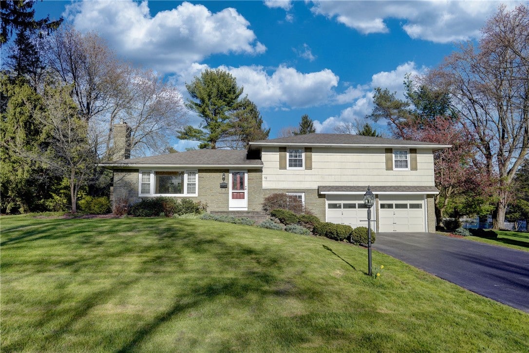 68 Hillcrest Drive — photo