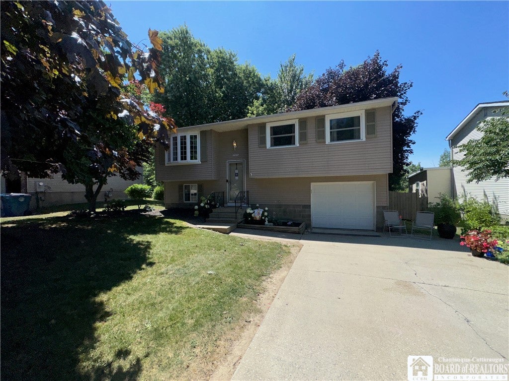 6868 Chaffee Court — photo