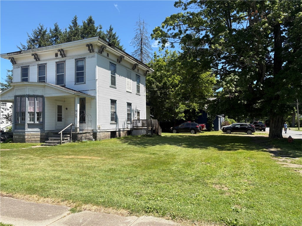 11 Bridge Street — photo