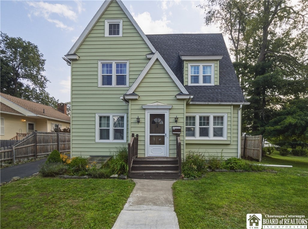 12 Meadow Lane — photo