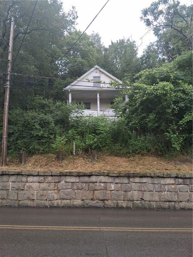 50 E Main Street — photo