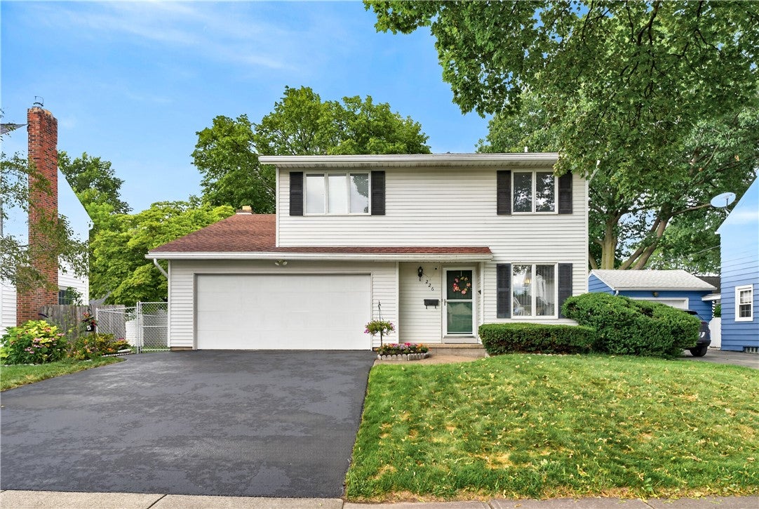226 Somershire Drive — photo