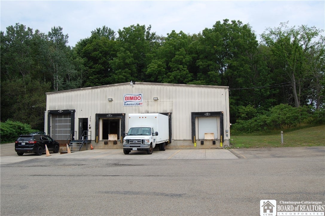 2947 Strunk Road — photo