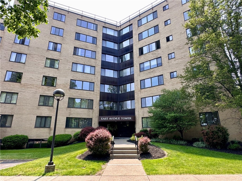 2505 East Avenue 606 — photo