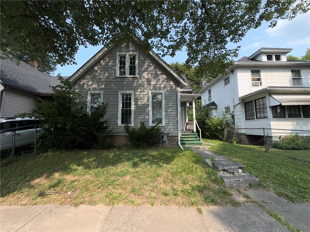 60 Hoff Street — photo