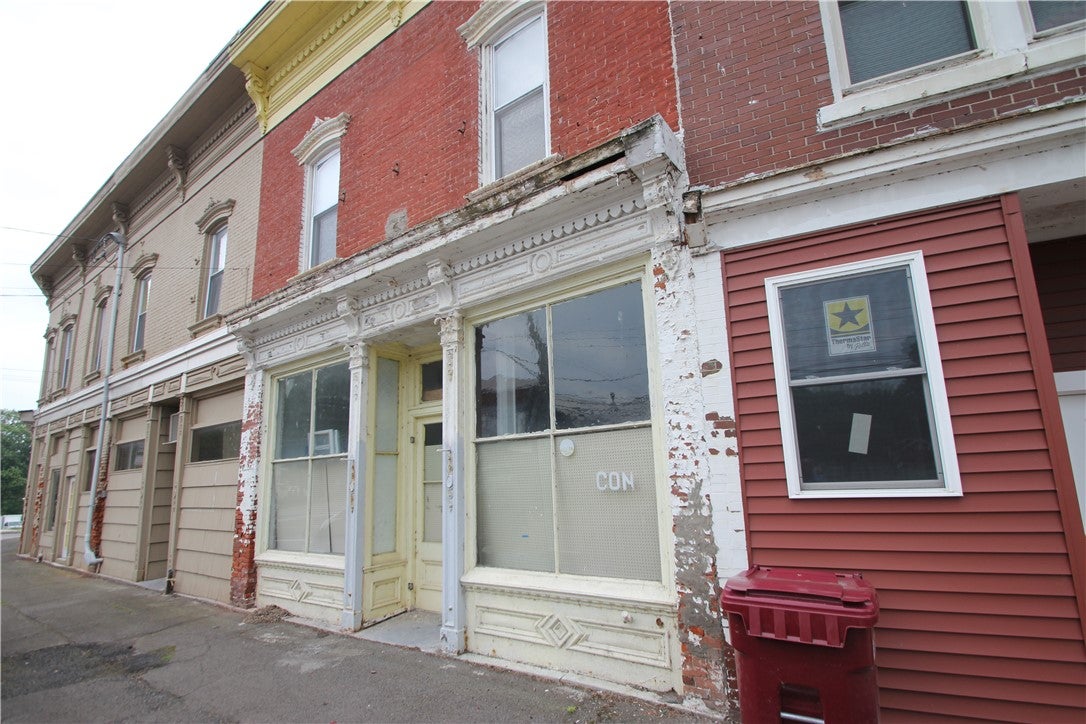 13984 Water Street — photo