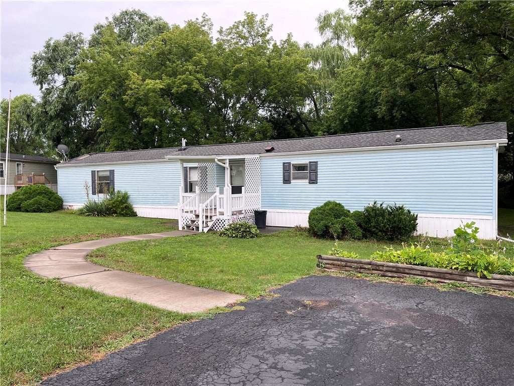 15 Arrowhead Drive — photo