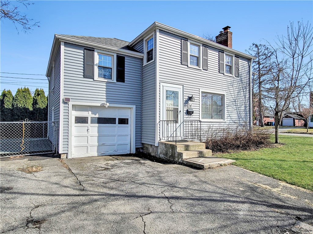 54 Westmoreland Drive — photo