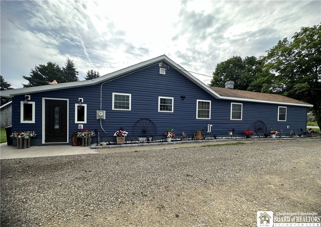 9750 Hardys Corners Rd — photo