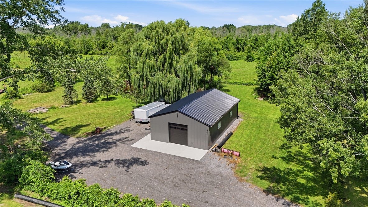 1097 Manitou Rd RD, Parma NY 14468 — photo 2