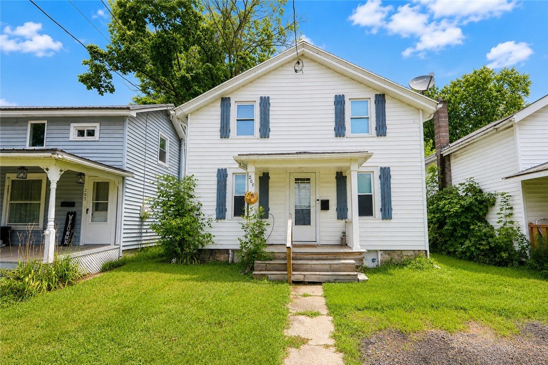 205 E Elisha Street — photo