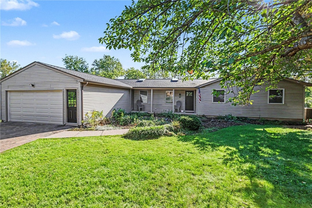 24 Sandpiper Hill — photo