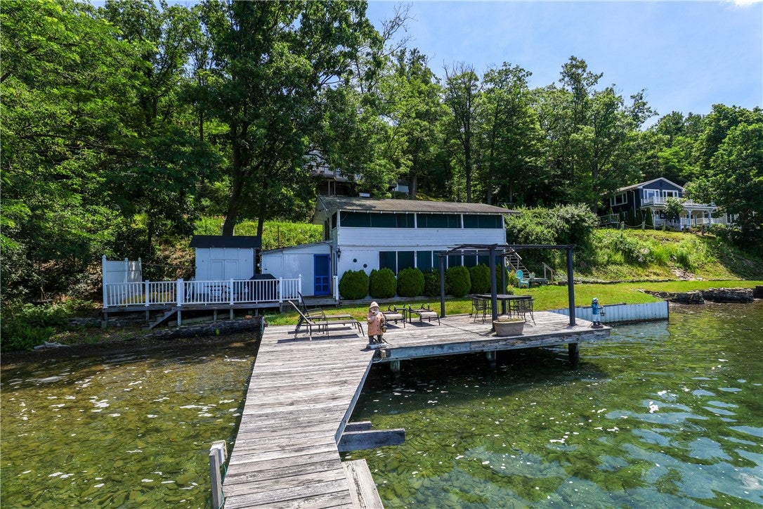 10989 E Lake Road — photo