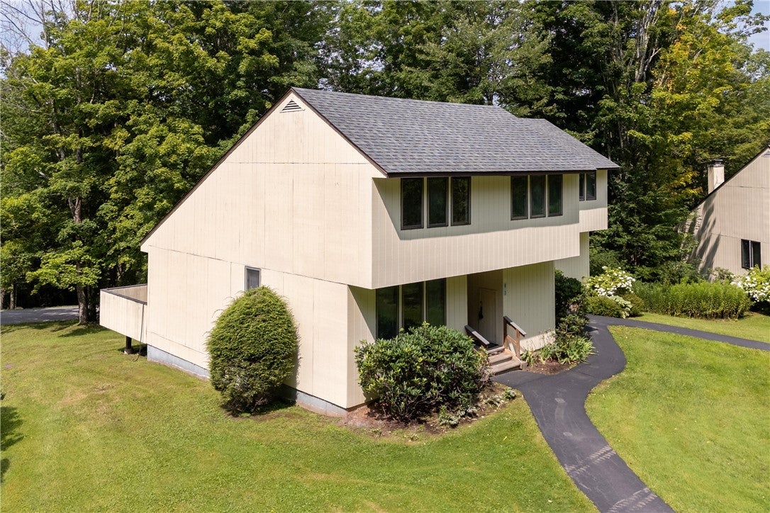 260 Pines Drive 8-3 — photo