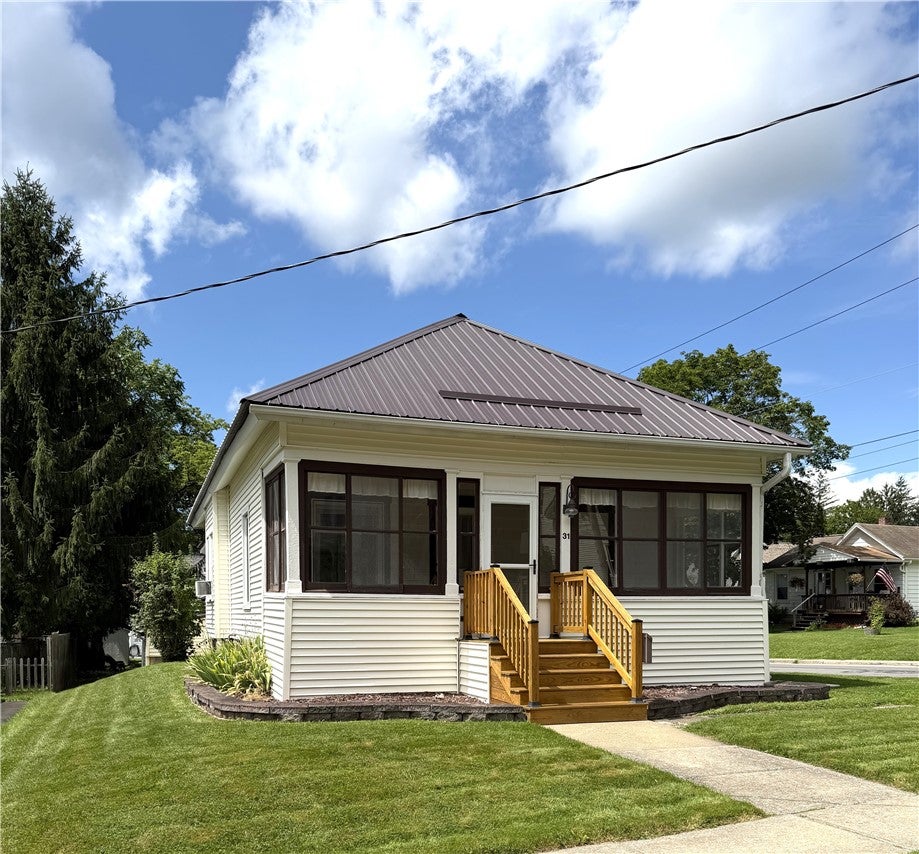 31 Morgan Avenue — photo