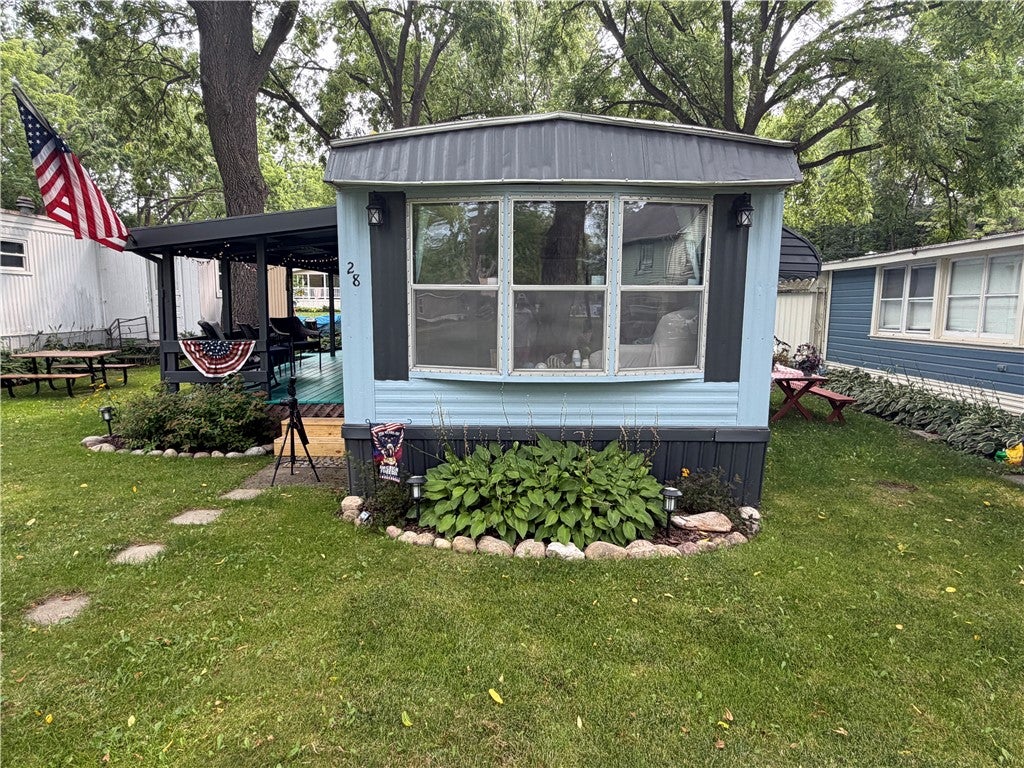 28 Vine Valley Park — photo