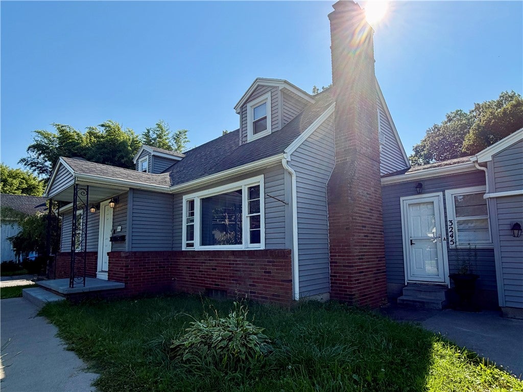 3245 Culver Road Upper — photo