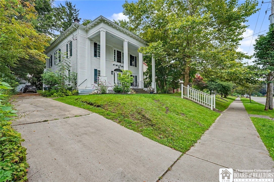 518 Lakeview Avenue — photo